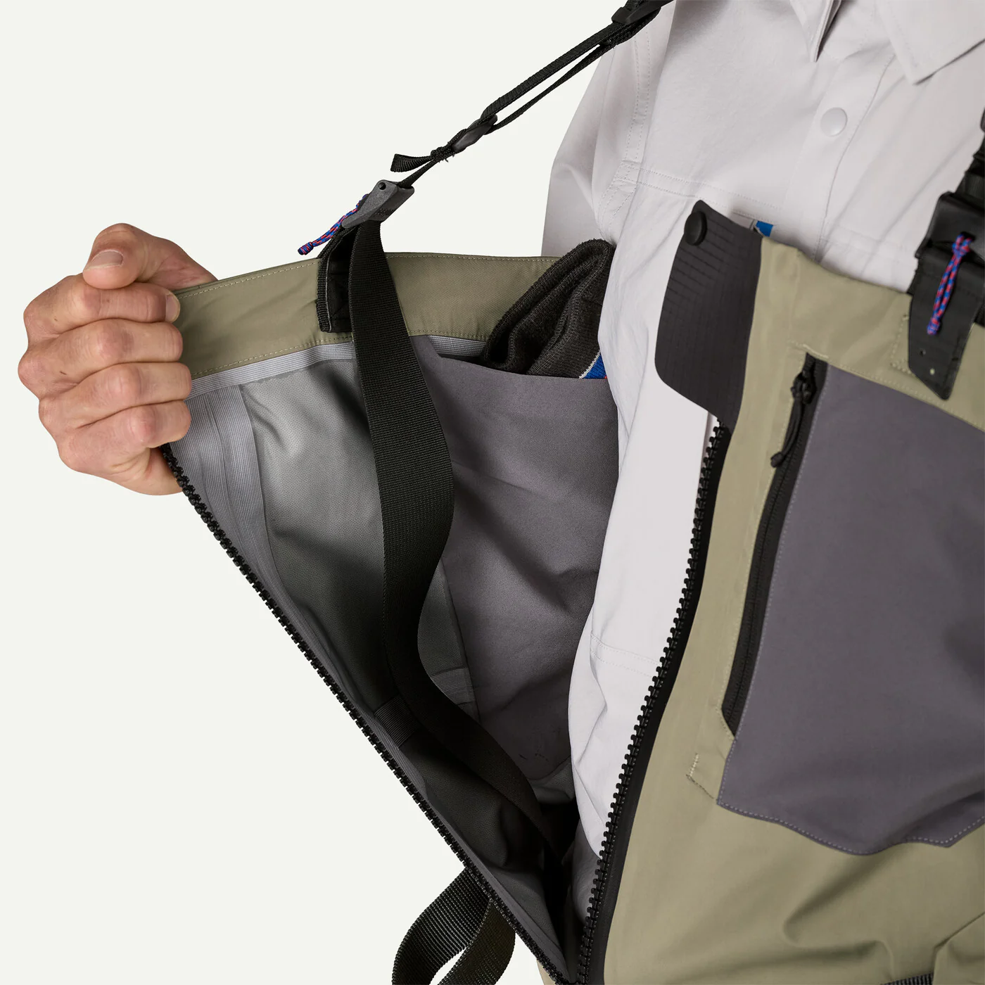 *New* Patagonia Swiftcurrent Traverse Zip Front Waders - Image 6